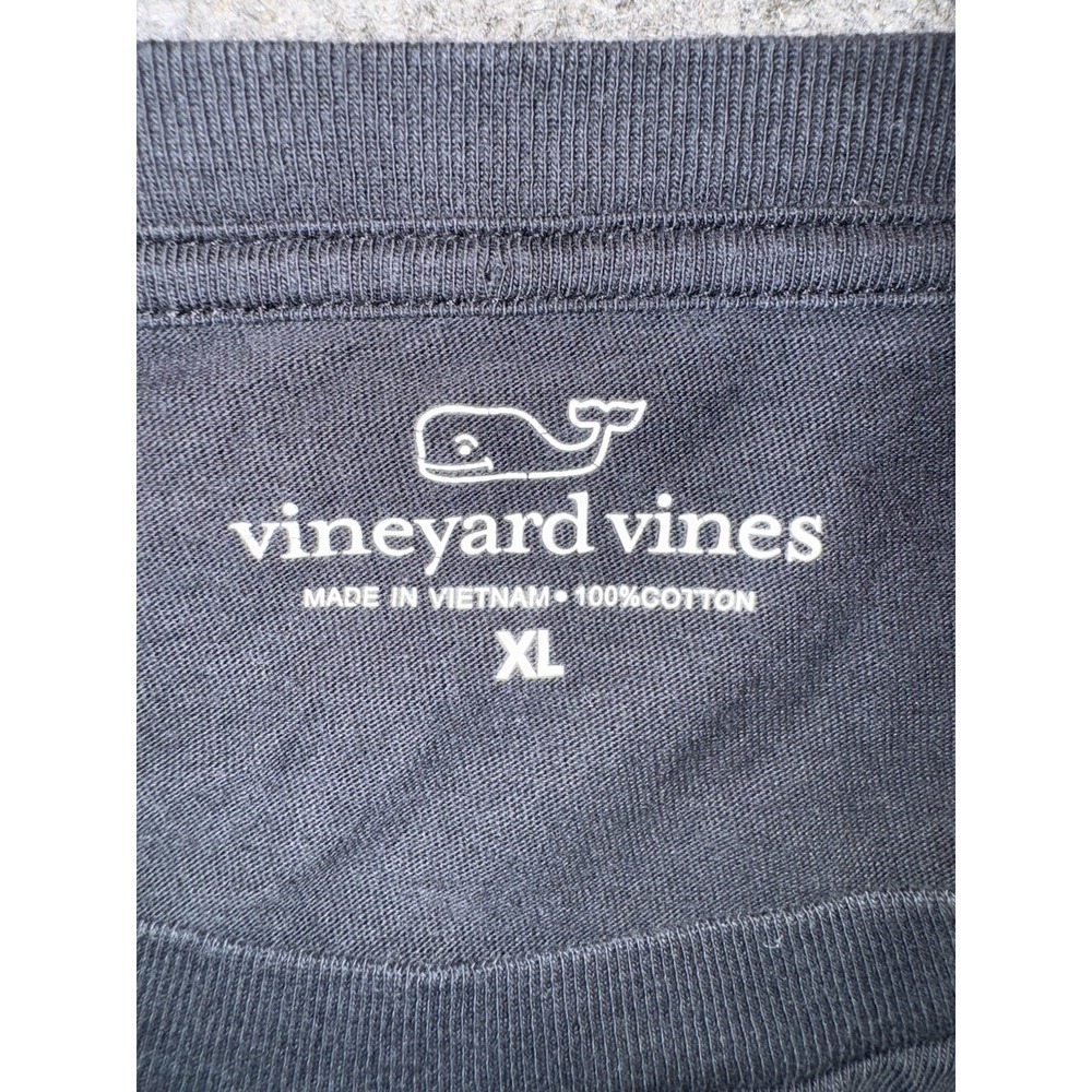 Vineyard Vines Men's XL Navy Long Sleeve Pocket T-Shirt Whale Logo Graphic - Picture 6 of 10